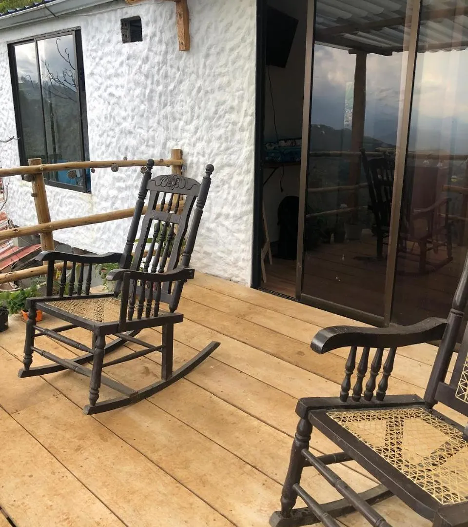 El Rincon De Las Guacharacas Cali Colombia